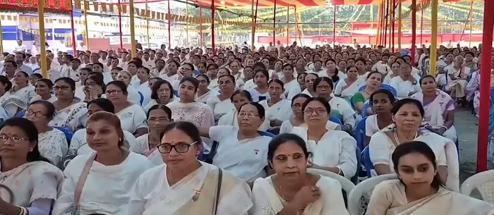 गुवाहाटी में संत महासम्मेलन का भव्य शुभारंभ, आध्यात्मिक ज्ञान से भारतीय संस्कृति के पुनरुत्थान का आह्वान — gallery photo 1