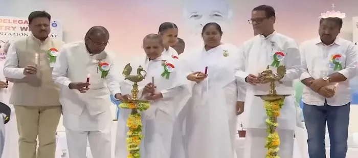 आबू राज में व्यवसाय एवं उद्योग प्रभाग की पाँच दिवसीय राष्ट्रीय कार्यशाला एवं मेडिटेशन रिट्रीट का सफल समापन — photo ga… आबू राज में व्यवसाय एवं उद्योग प्रभाग की पाँच दिवसीय राष्ट्रीय कार्यशाला एवं मेडिटेशन रिट्रीट का सफल समापन — photo gallery 8