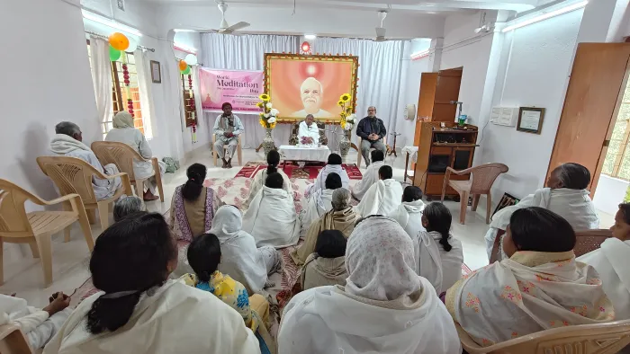 हल्दिया - बराड़ा केंद्र में विश्व ध्यान दिवस का एक विशेष ध्यान सत्र का अत्यंत उत्साह और आध्यात्मिक वातावरण में आयोजन