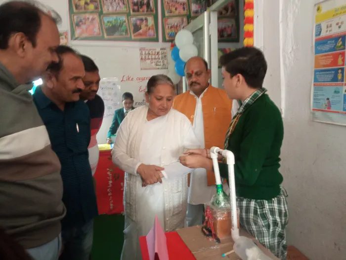 ब्रह्माकुमारीज़ हरपालपुर एवं अन्य सेवा केंद्रों द्वारा बाल दिवस पर आयोजित प्रेरणादायी कार्यक्रमों का समाचार सार — gallery photo 9