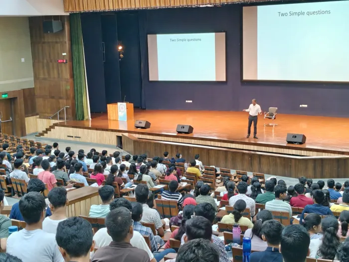 IIT Gandhinagar Students Embrace Digital Wellness in BTech Induction Program