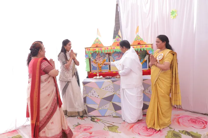 इंदौर (मध्य प्रदेश): आरएसएस के शताब्दी वर्ष के उपलक्ष्य में आयोजित सप्तशक्ति संगम कार्यक्रम में ब्रह्माकुमारी बी.के. शशि दीदी का गरिमामय सम्मान — gallery photo 2