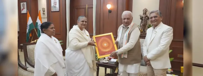 बोधगया महाबोधी मंदिर परिसर में अंतरराष्ट्रीय तिपिटक जाप समारोह: ब्रह्माकुमारीज़ का शांति संदेश — photo gallery 1 बोधगया महाबोधी मंदिर परिसर में अंतरराष्ट्रीय तिपिटक जाप समारोह: ब्रह्माकुमारीज़ का शांति संदेश — photo gallery 1