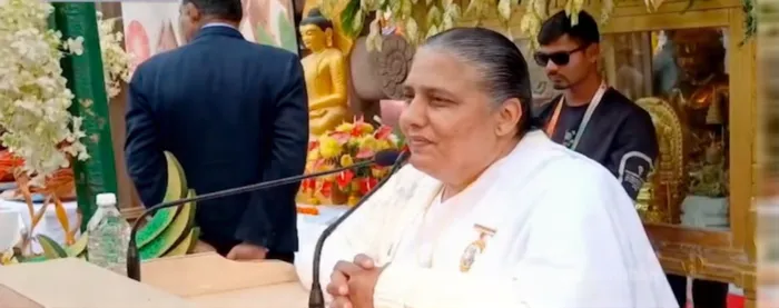 बोधगया महाबोधी मंदिर परिसर में अंतरराष्ट्रीय तिपिटक जाप समारोह: ब्रह्माकुमारीज़ का शांति संदेश — photo gallery 4 बोधगया महाबोधी मंदिर परिसर में अंतरराष्ट्रीय तिपिटक जाप समारोह: ब्रह्माकुमारीज़ का शांति संदेश — photo gallery 4
