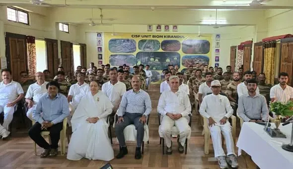 बस्तर संभाग में “स्व-सशक्तिकरण से राष्ट्र सशक्तिकरण” अभियान के अंतर्गत 26 प्रशिक्षण कार्यक्रम सफलतापूर्वक आयोजित — ph… बस्तर संभाग में “स्व-सशक्तिकरण से राष्ट्र सशक्तिकरण” अभियान के अंतर्गत 26 प्रशिक्षण कार्यक्रम सफलतापूर्वक आयोजित — photo gallery 1
