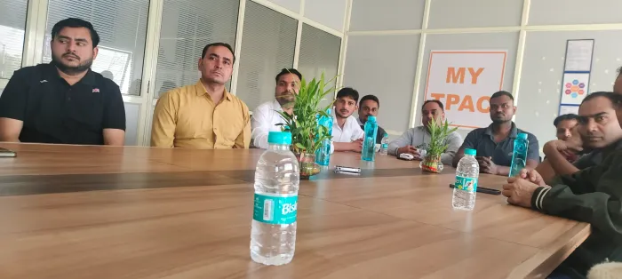 लक्सर सेवा केंद्र द्वारा टीपीएसी पैकेजिंग इंडिया प्रा. लि., सिडकुल में तनाव प्रबंधन एवं सकारात्मक सोच पर प्रेरक सेमिनार  — gallery photo 3