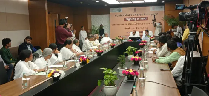 MOU between the Ministry Of Social Justice And Empowerment and Brahmakumaris