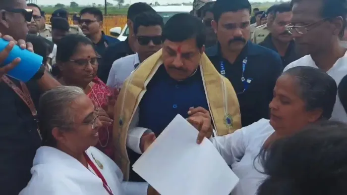 मध्यप्रदेश के झाबुआ में मुख्यमंत्री डॉ. मोहन यादव का ब्रह्माकुमारीज द्वारा स्वागत