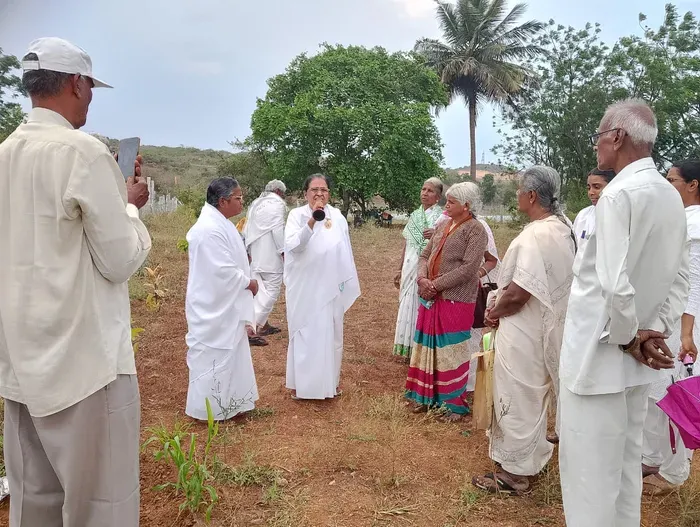 आरोग्यवन: मिदनापल्ली में यौगिक कृषि द्वारा भूमि के स्वास्थ्य और प्रकृति की रक्षा — article photo 35 आरोग्यवन: मिदनापल्ली में यौगिक कृषि द्वारा भूमि के स्वास्थ्य और प्रकृति की रक्षा — article photo 35