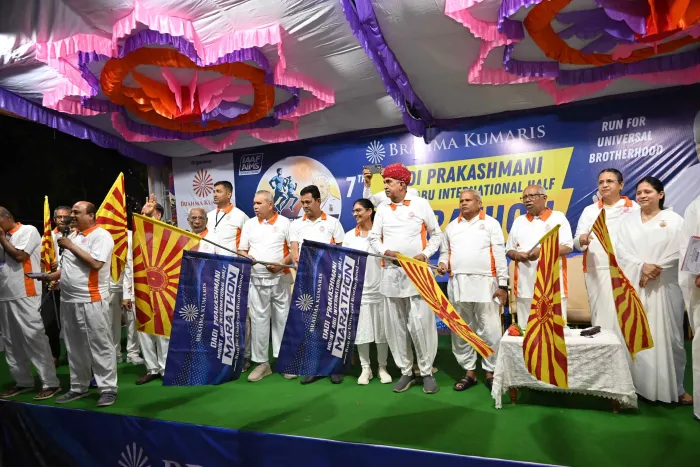 7वीं दादी प्रकाशमणि आबू इंटरनेशनल हाफ मैराथन – सात देशों के 2700 धावकों की भागीदारी