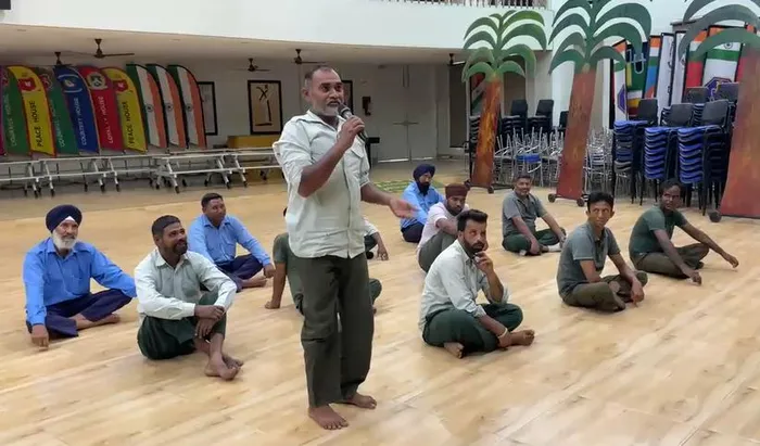 ‘जीवन के तीन महामंत्र’ Brings Positivity and Inner Strength to Auxiliary Staff at Bawa Lalvani Public School, Kapurth… ‘जीवन के तीन महामंत्र’ Brings Positivity and Inner Strength to Auxiliary Staff at Bawa Lalvani Public School, Kapurthala — article photo 5