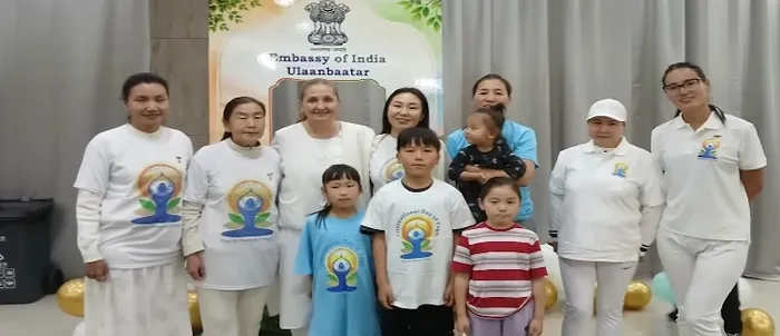 मंगोलिया में अंतर्राष्ट्रीय योग दिवस पर भव्य योग एवं राजयोग मेडिटेशन कार्यक्रम आयोजित — photo gallery 2 मंगोलिया में अंतर्राष्ट्रीय योग दिवस पर भव्य योग एवं राजयोग मेडिटेशन कार्यक्रम आयोजित — photo gallery 2