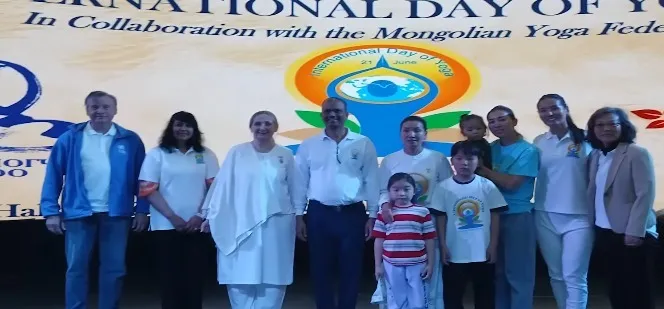 मंगोलिया में अंतर्राष्ट्रीय योग दिवस पर भव्य योग एवं राजयोग मेडिटेशन कार्यक्रम आयोजित — photo gallery 3 मंगोलिया में अंतर्राष्ट्रीय योग दिवस पर भव्य योग एवं राजयोग मेडिटेशन कार्यक्रम आयोजित — photo gallery 3