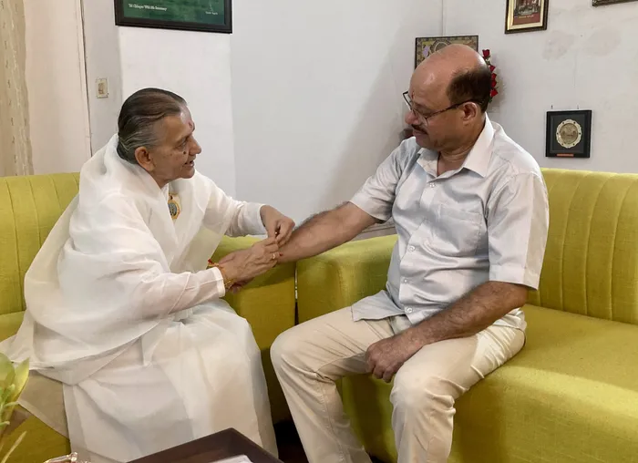 Brahma Kumaris Bikaner Tie Sacred Rakhi to Union Minister and Senior Administrative Officials — photo gallery 1 Brahma Kumaris Bikaner Tie Sacred Rakhi to Union Minister and Senior Administrative Officials — photo gallery 1