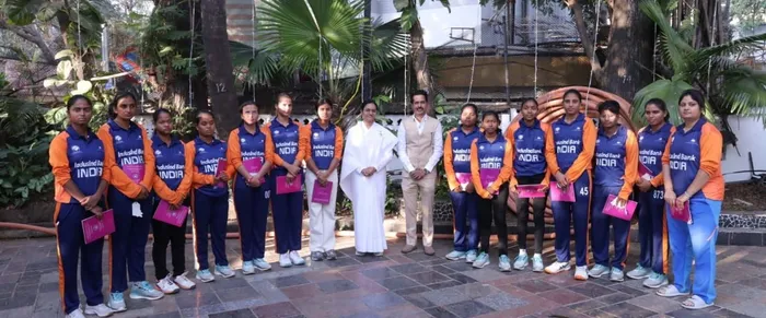 मुंबई (विले पार्ले): ब्रह्मा कुमारीज़ ने वर्ल्ड कप विजेता भारतीय महिला ब्लाइंड क्रिकेट टीम को किया सम्मानित