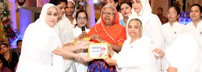 मीरा रोड, मुंबई बना आत्म जागरण का केंद्र: 10,000 किन्नरों को मिला परमात्म संदेश