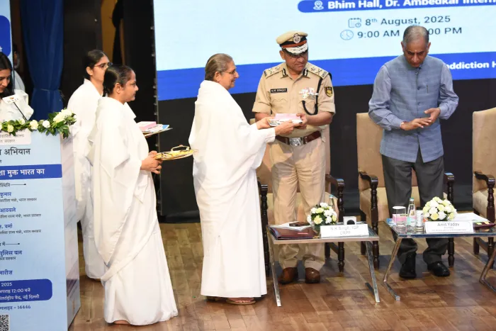 Celebration of Raksha Bandhan and 5 Years of Nasha Mukt Bharat Abhiyaan with CRPF Jawans — gallery photo 4