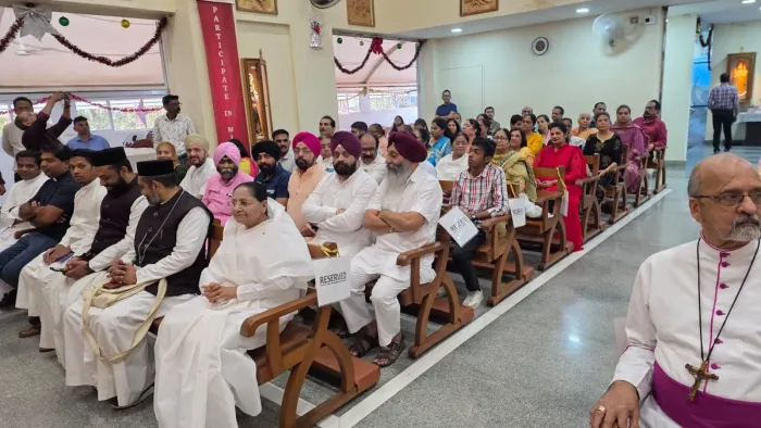 नवी मुंबई कोपरखैरने में स्थित सेंट फ्रांसिस डी सेल्स चर्च में साझा मूल्य, साझा भविष्य–शांति की ओर एक अंतरधार्मिक यात्रा — gallery photo 5