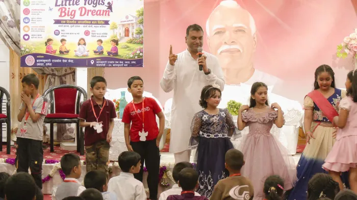 ब्रह्माकुमारी राजयोग सेवा केन्द्र, ज्याठा ठमेल में "Little Yogies Big Dream" आध्यात्मिक बाल शिविर आयोजित "Little Yogi… ब्रह्माकुमारी राजयोग सेवा केन्द्र, ज्याठा ठमेल में "Little Yogies Big Dream" आध्यात्मिक बाल शिविर आयोजित "Little Yogies Big Dream" आध्यात्मिक बाल शिविर आयोजित — photo gallery 3