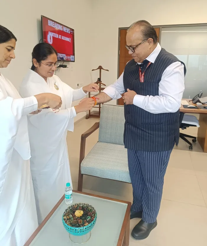 ORC - Om Shanti Retreat Centre, Gurugram Celebrates Raksha Bandhan with Government Officials — article photo 30 ORC - Om Shanti Retreat Centre, Gurugram Celebrates Raksha Bandhan with Government Officials — article photo 30