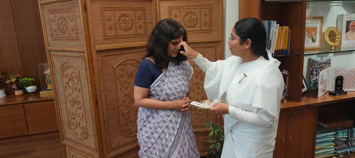 ORC - Om Shanti Retreat Centre, Gurugram Celebrates Raksha Bandhan with Government Officials — article photo 16 ORC - Om Shanti Retreat Centre, Gurugram Celebrates Raksha Bandhan with Government Officials — article photo 16