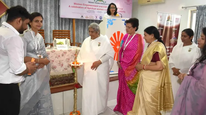 विकसित भारत के लिए महिला सशक्तिकरण एवं पर्यावरण पर राष्ट्रीय संगोष्ठी का भव्य आयोजन