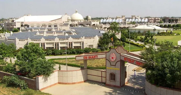 ओम शांति रिट्रीट सेंटर – दिल्ली (2025-2026) – सेवा, योग और वैश्विक आध्यात्मिक प्रगति का वर्ष