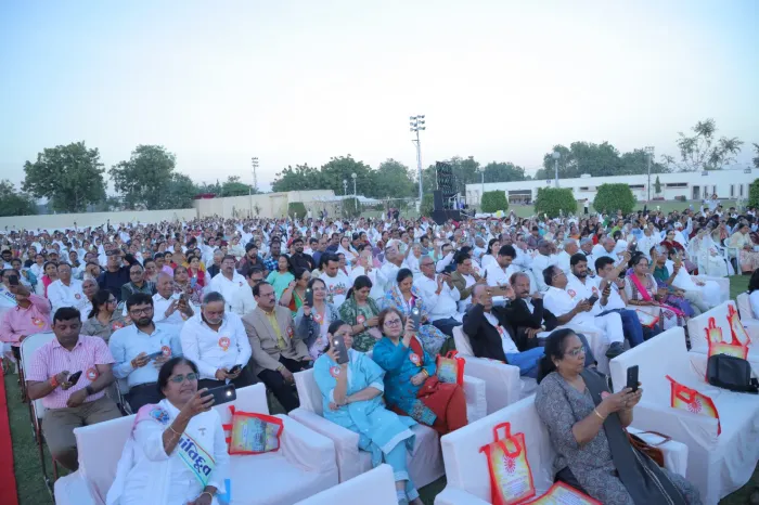 पाटन, गुजरात में बी.के.शिवानी दीदी जी का संस्कार परिवर्तन से संसार परिवर्तन विषय पर प्रेरणादायी उद्बोधन — gallery photo 4