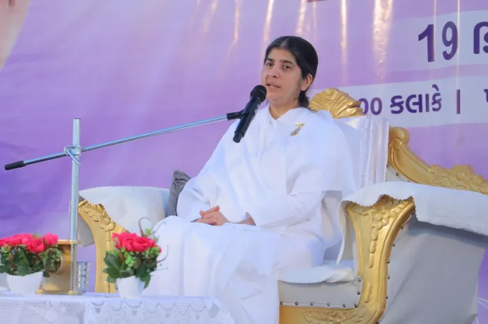 पाटन, गुजरात में बी.के.शिवानी दीदी जी का संस्कार परिवर्तन से संसार परिवर्तन विषय पर प्रेरणादायी उद्बोधन