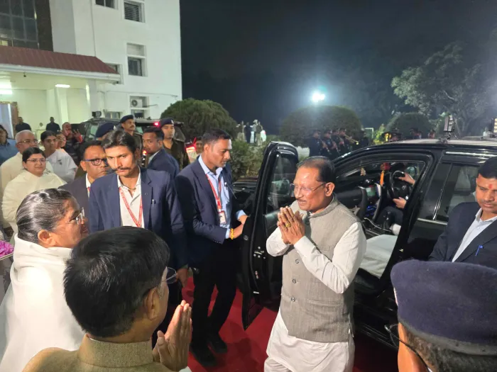 मुख्यमंत्री श्री विष्णु देव साय रायपुर के शांति सरोवर रिट्रीट सेंटर में आयोजित पुलिस मितान सम्मेलन में शामिल हुए — gallery photo 6