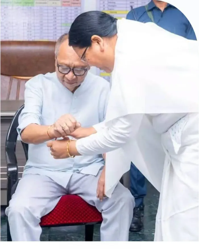 Brahma Kumaris Sisters Tie Sacred Rakhi to Chief Ministers Across India — photo gallery 7 Brahma Kumaris Sisters Tie Sacred Rakhi to Chief Ministers Across India — photo gallery 7