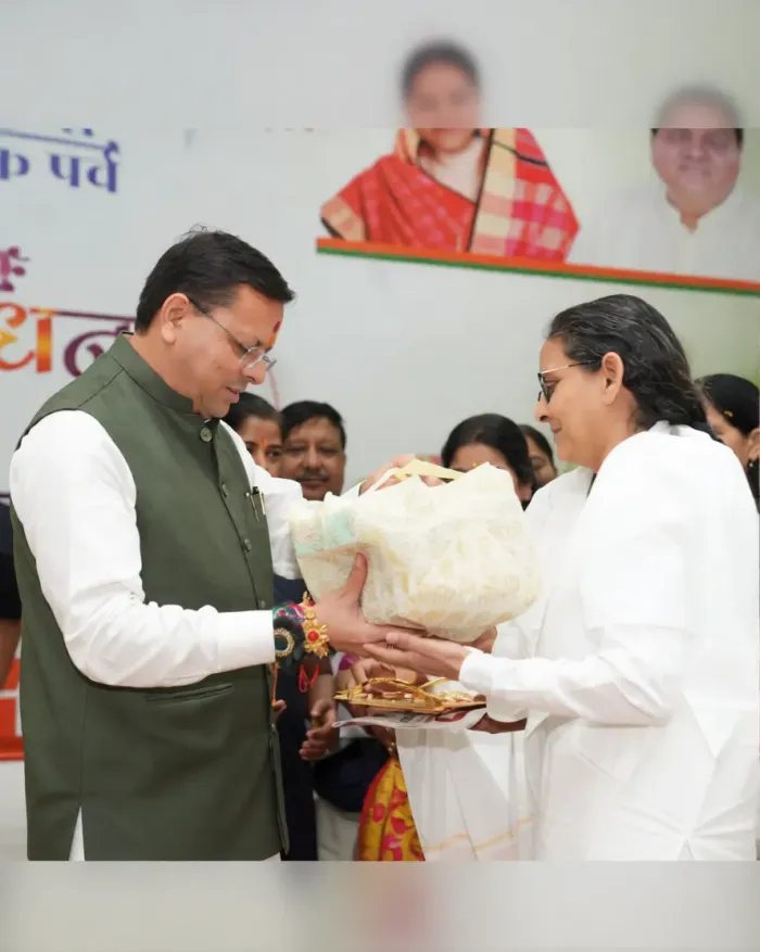 Brahma Kumaris Sisters Tie Sacred Rakhi to Chief Ministers Across India — photo gallery 1 Brahma Kumaris Sisters Tie Sacred Rakhi to Chief Ministers Across India — photo gallery 1