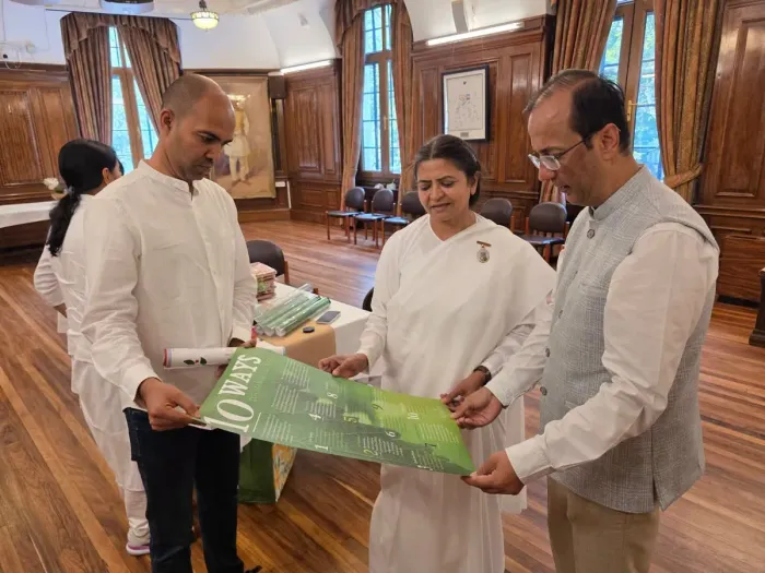 Raksha Bandhan: Brahma Kumaris UK Celebrate the ‘Link of Love’ at India House, London — photo gallery 1 Raksha Bandhan: Brahma Kumaris UK Celebrate the ‘Link of Love’ at India House, London — photo gallery 1