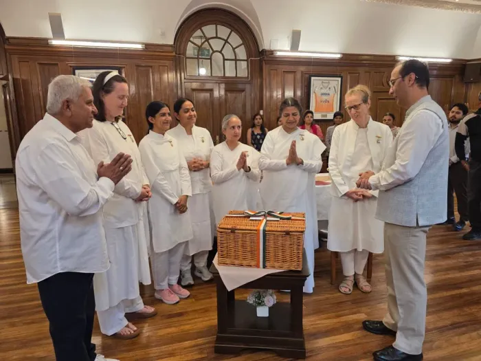 Raksha Bandhan: Brahma Kumaris UK Celebrate the ‘Link of Love’ at India House, London — photo gallery 3 Raksha Bandhan: Brahma Kumaris UK Celebrate the ‘Link of Love’ at India House, London — photo gallery 3