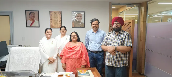 ORC - Om Shanti Retreat Centre, Gurugram Celebrates Raksha Bandhan with Government Officials — article photo 23 ORC - Om Shanti Retreat Centre, Gurugram Celebrates Raksha Bandhan with Government Officials — article photo 23