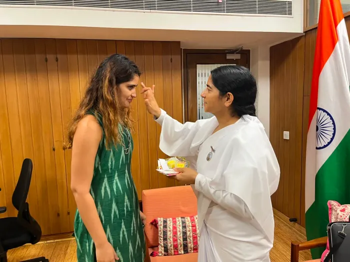 Brahma Kumaris Celebrate Raksha Bandhan with Senior Dignitaries and Government Officials — gallery photo 21