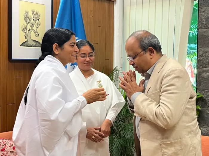 Brahma Kumaris Celebrate Raksha Bandhan with Senior Dignitaries and Government Officials — gallery photo 22