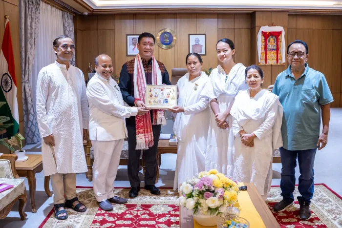 Hon’ble CM Shri Pema Khandu warmly receives Brahma Kumaris sisters on Raksha Bandhan