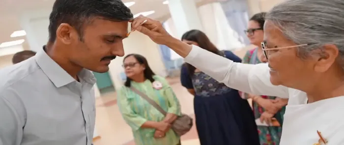मॉस्को में पहली बार प्रतिष्ठित प्रवासी भारतीयों का आत्मीय स्नेह मिलन एवं राजयोग परिचय कार्यक्रम आयोजित — gallery photo 6