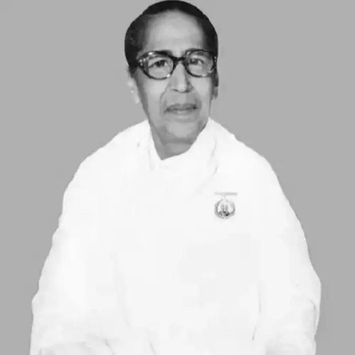 दादी शीलइन्द्रा