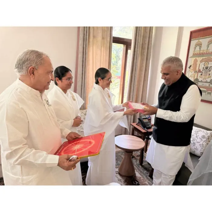 Om Shanti Retreat Centre, Gurugram Celebrates Raksha Bandhan with Hon’ble Union Minister Shri Bhupender Yadav Ji — ph… Om Shanti Retreat Centre, Gurugram Celebrates Raksha Bandhan with Hon’ble Union Minister Shri Bhupender Yadav Ji — photo gallery 3