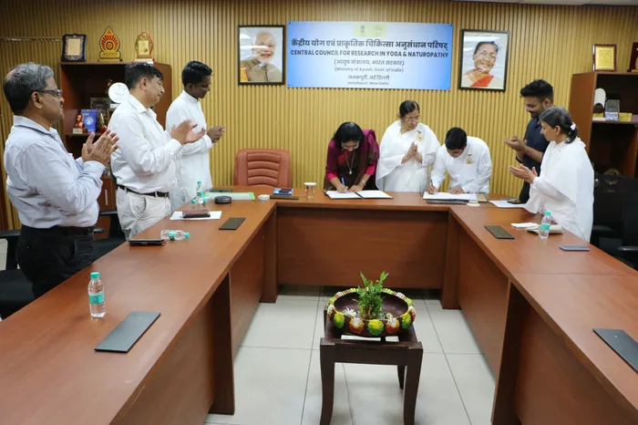 ब्रह्माकुमारीज़ स्पार्क विंग एवं आयुष मंत्रालय के CCRYN के बीच ऐतिहासिक एमओयू पर हस्ताक्षर — gallery photo 3