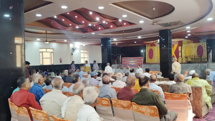 Spiritual Connection Unites Senior Citizens in Delhi