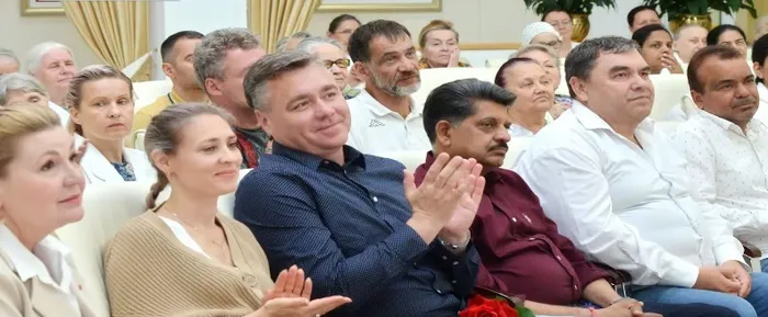 सेंट पीटर्सबर्ग में ‘स्पिरिचुअल डायमेंशन ऑफ ह्यूमन प्रोग्रेस’ पर अंतरराष्ट्रीय आध्यात्मिक संवाद सम्पन्न — gallery photo 6