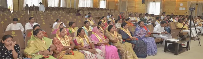 भोपाल के जनप्रतिनिधियों को मिला आध्यात्मिक नेतृत्व एवं राजयोग का संदेश — photo gallery 2 भोपाल के जनप्रतिनिधियों को मिला आध्यात्मिक नेतृत्व एवं राजयोग का संदेश — photo gallery 2