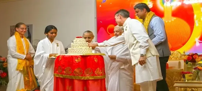 टेक्सास में ब्रह्माकुमारीज़ की 50 वर्षों की आध्यात्मिक सेवाओं पर स्वर्ण सेवा जयंती समारोह का भव्य आयोजन — photo galle… टेक्सास में ब्रह्माकुमारीज़ की 50 वर्षों की आध्यात्मिक सेवाओं पर स्वर्ण सेवा जयंती समारोह का भव्य आयोजन — photo gallery 8