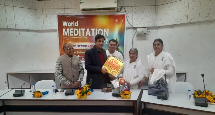 ऊना में अंतर्राष्ट्रीय विश्व ध्यान दिवस पर बचत भवन में मैडीटेशन पर विशेष व्याख्यान का आयोजन