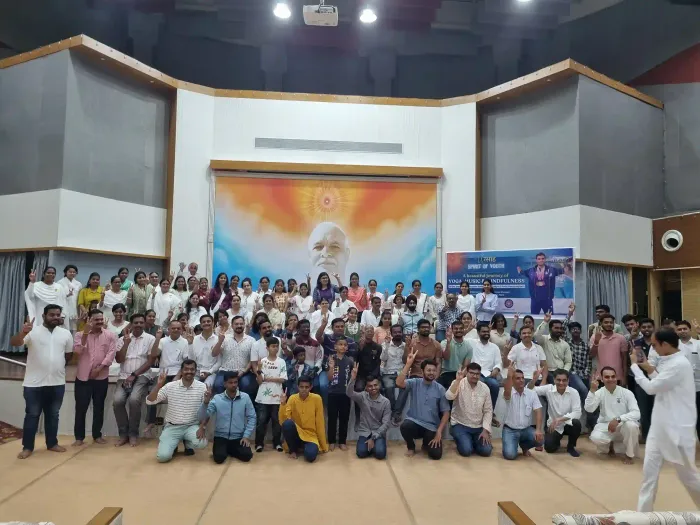 जगदम्बा भवन में “उत्साह – योग, संगीत और माइंडफुलनेस” कार्यक्रम ने युवाओं को दी नई दिशा