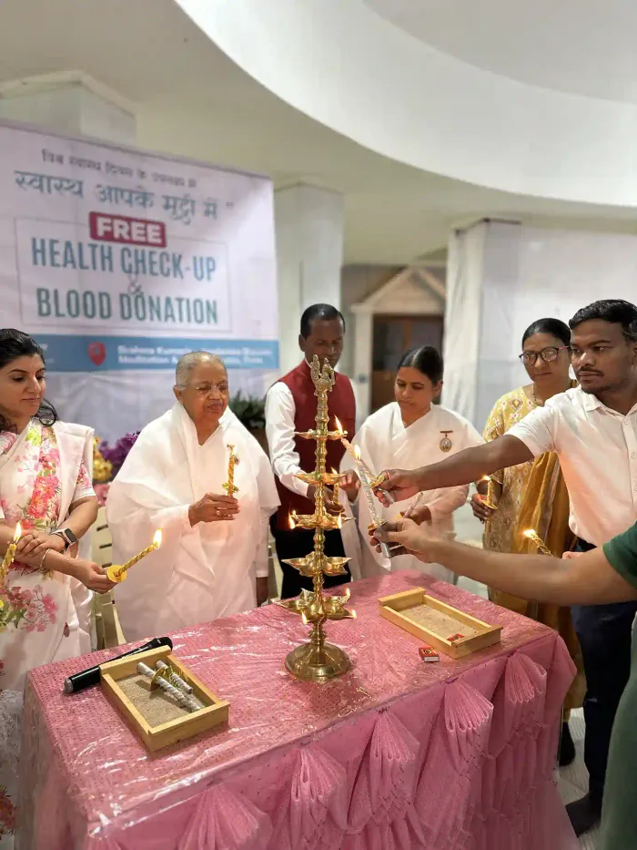 पुणे के जगदंबा भवन में स्वास्थ आपके मुट्ठी में कार्यक्रम के अंतर्गत– रक्तदान और स्वास्थ्य चिकित्सा शिविर का सफल आयोजन