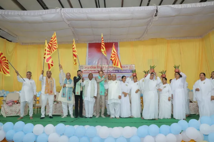 ब्रह्माकुमारीज़ प्रशासन विंग द्वारा इंदौर से बिलासपुर तक विशेष कार्यक्रम एवं जन-जागरूकता अभियान — gallery photo 4
